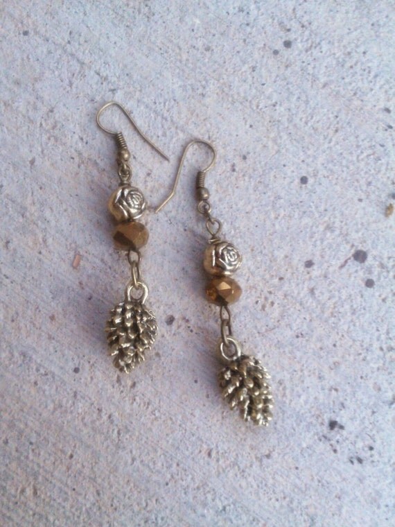 Pine Cone Earrings by AlliePaigeCollection on Etsy