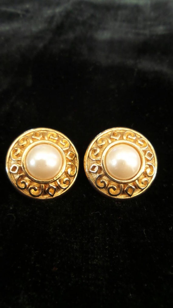Pearl Button Style Earrings