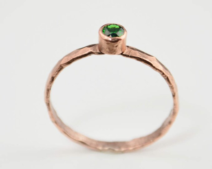 Copper Emerald Ring, Classic Size, Stackable Rings, Mother's Ring, May Birthstone, Copper Jewelry, Emerald Ring, Hammered Copper Ring