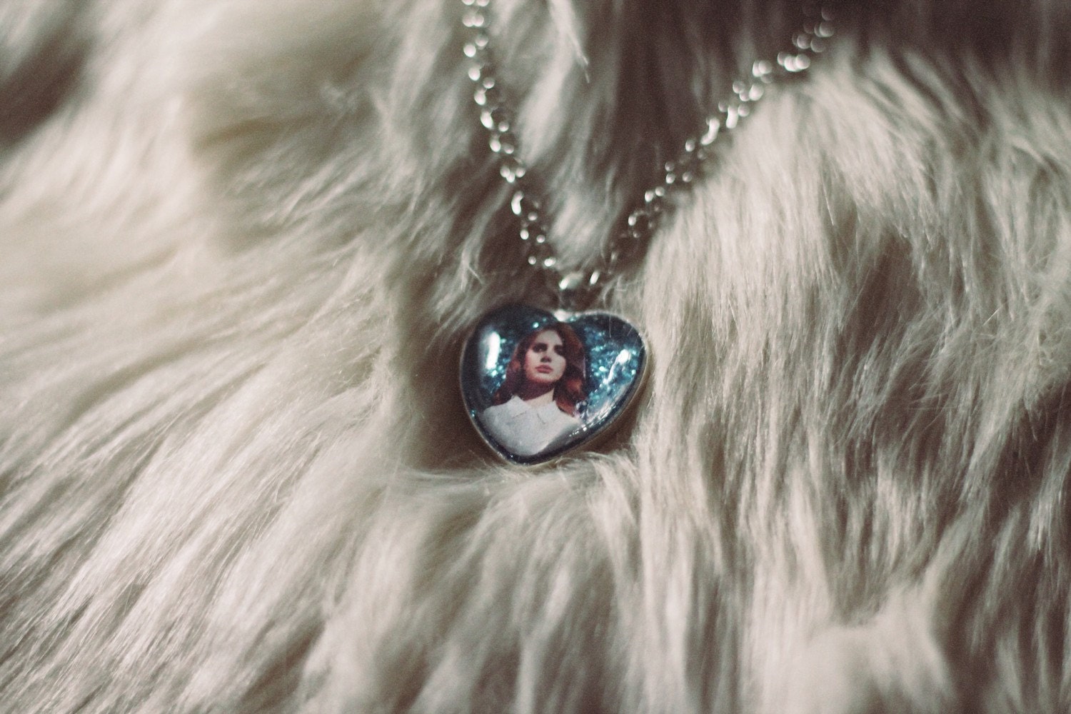 Necklace lana del rey Clearance