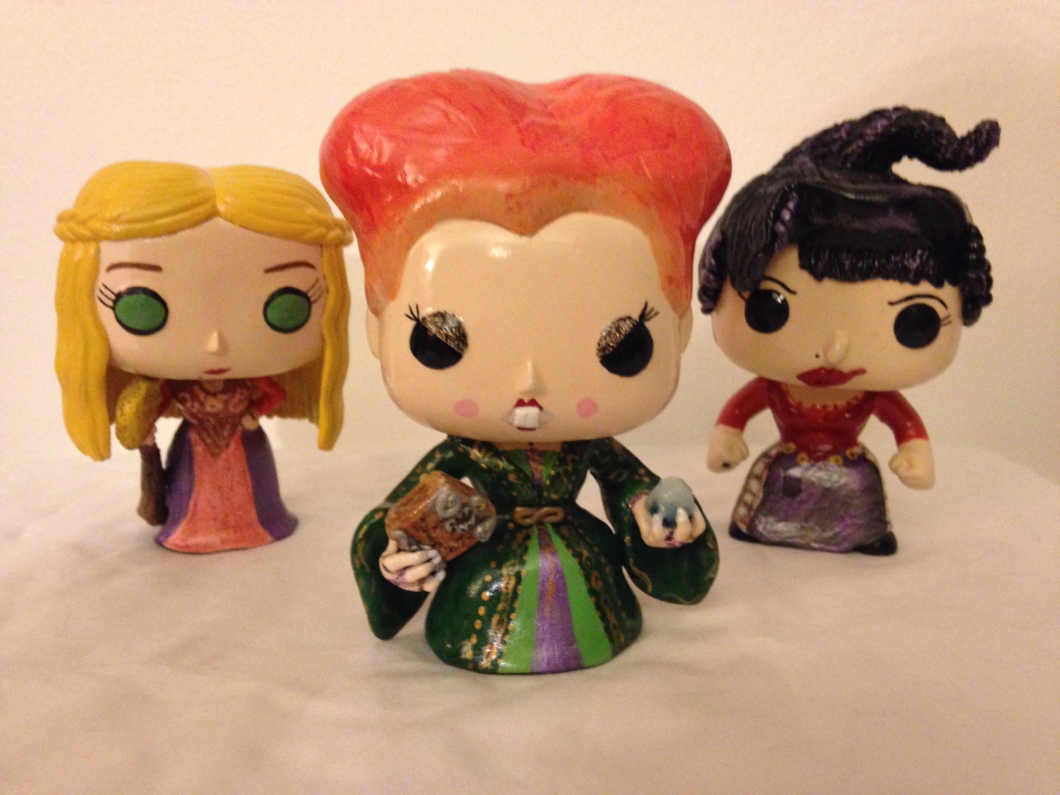 limited edition sanderson sisters dolls