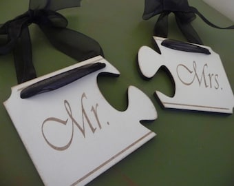 Unique Wedding Sign, Mr and Mrs Wedding Sign, Puzzle Connect Sign, Custom Wooden Sign. Engraved Sign