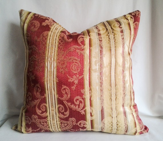 red plush throw pillows