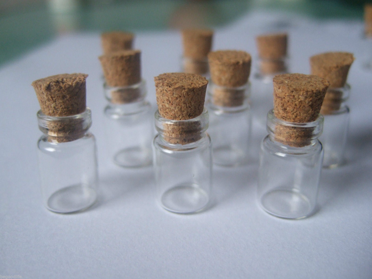 BULK 50 Mini tiny clear glass bottles with corks 11x18mm