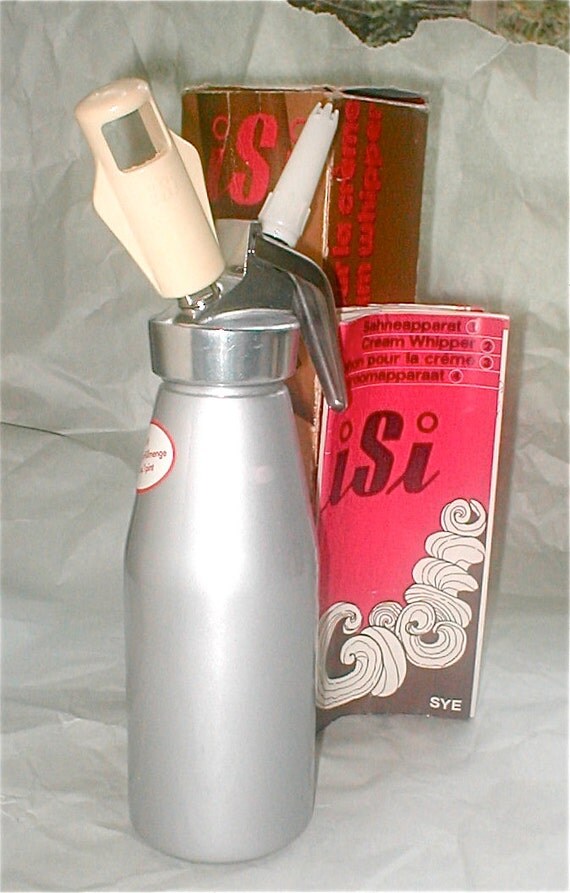 iSi Cream Whipper Vintage Bar and Kitchen Whipped Cream