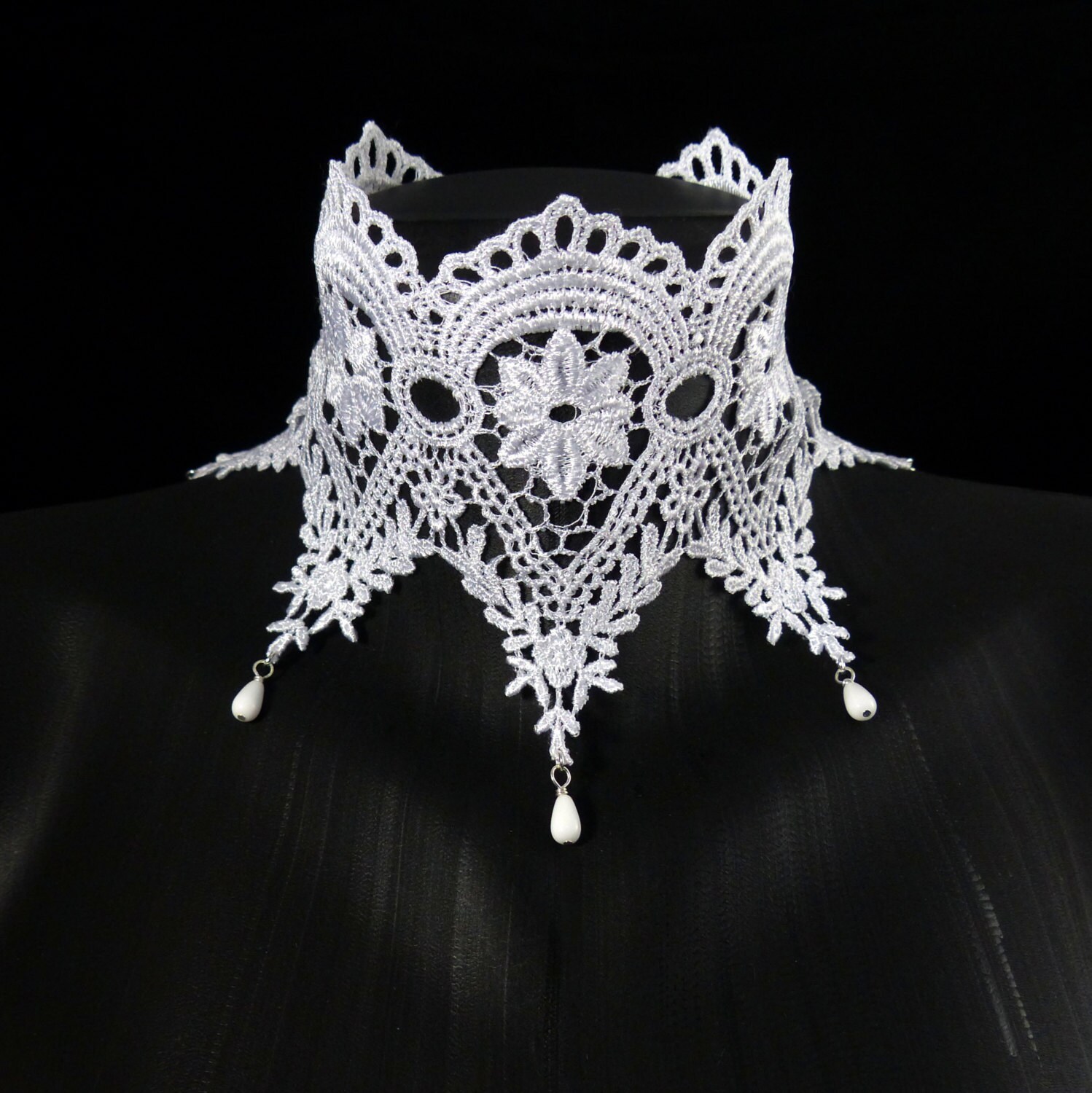 white bridal choker