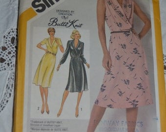 Vintage 80s Butterick 3659 Misses Dress Sewing PAttern - Size B (10 12 14 )- UNCUT