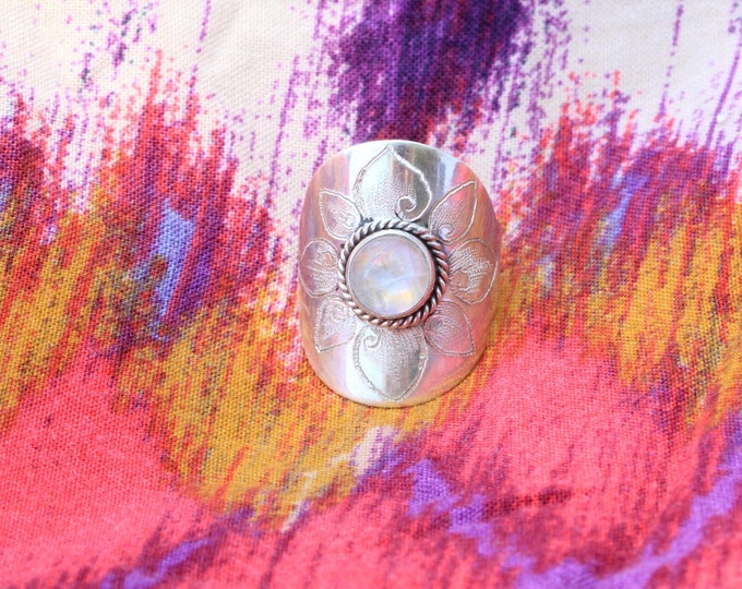 Rainbow Moonstone Ring, Simple, Cocktail Ring, 925 Sterling Silver Gemstone Ring, Personalized, Engraved, Small Ring, Womens ring