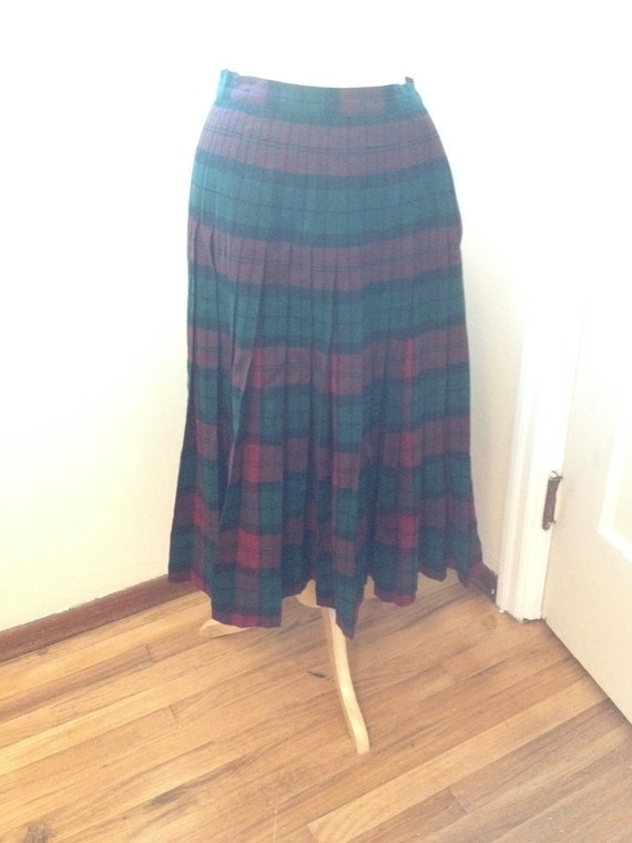 Vintage 1950s Red and Green Wool Plaid Pleated Skirt