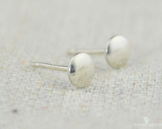 Silver Circle Earrings, Sterling Silver Earrings, Silver Stud Earrings, Simple Silver Earrings, Everyday Earrings, Silver Post Earrings