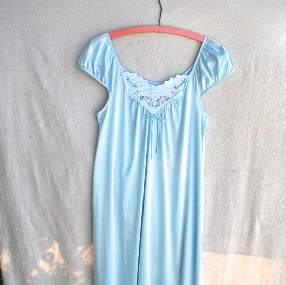 1970s Movie Star Nightgown / Long Nightgown / by TheFuchsiaMoon