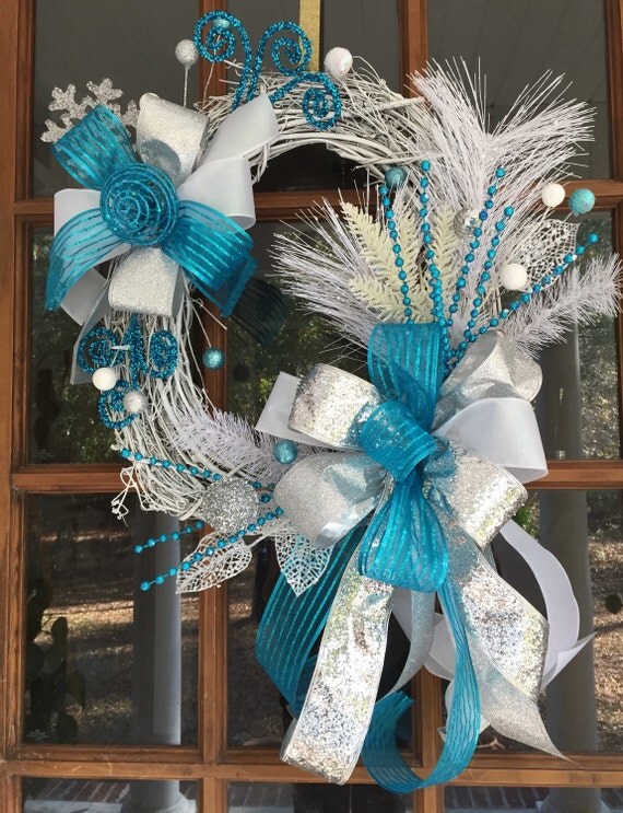 Winter Grapevine wreath / White Painted Grapevine Wreath