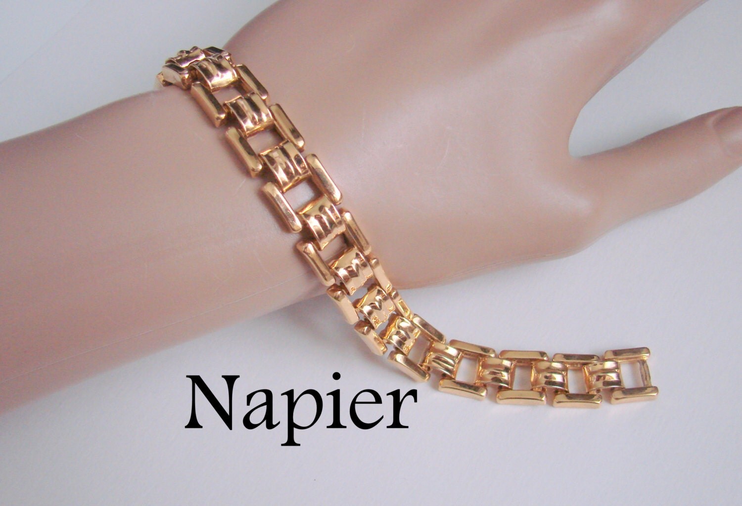 1980s Napier Goldtone Link Bracelet / Classic Design