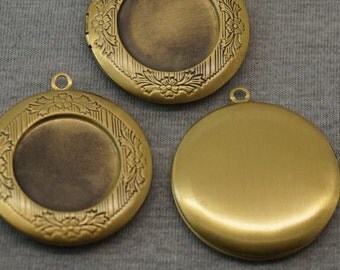 4pcs Antique Bronze Plated Copper Locket Round Engraving Flower Carving Locket Photo Phase Box Pendant 32x6mm, 1.25 inch, 20mm -Z04774