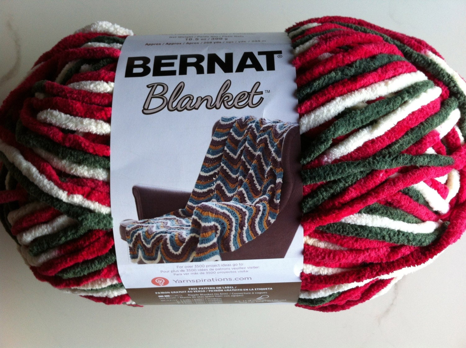 HOLIDAY OMBRE Bernat Blanket Yarn COLOR 10002 Big 10.5oz