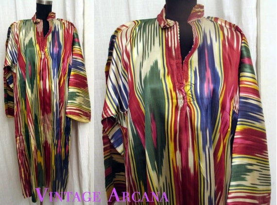 Vintage 1970 s Uzbek Handwoven Silky Abr Ikat Kaftan 