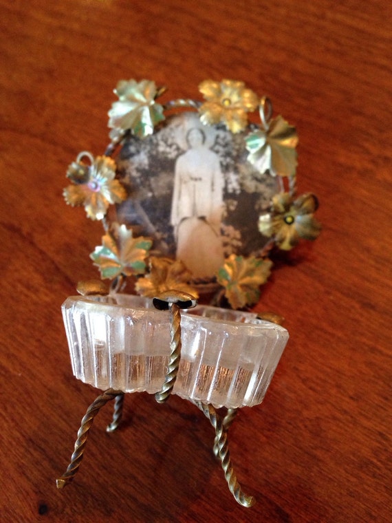 Antique Victorian handmade ring holder