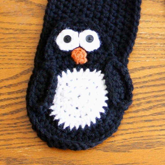 Penguin Pocket Crochet Scarf Pattern PDF by lorithompsondesign