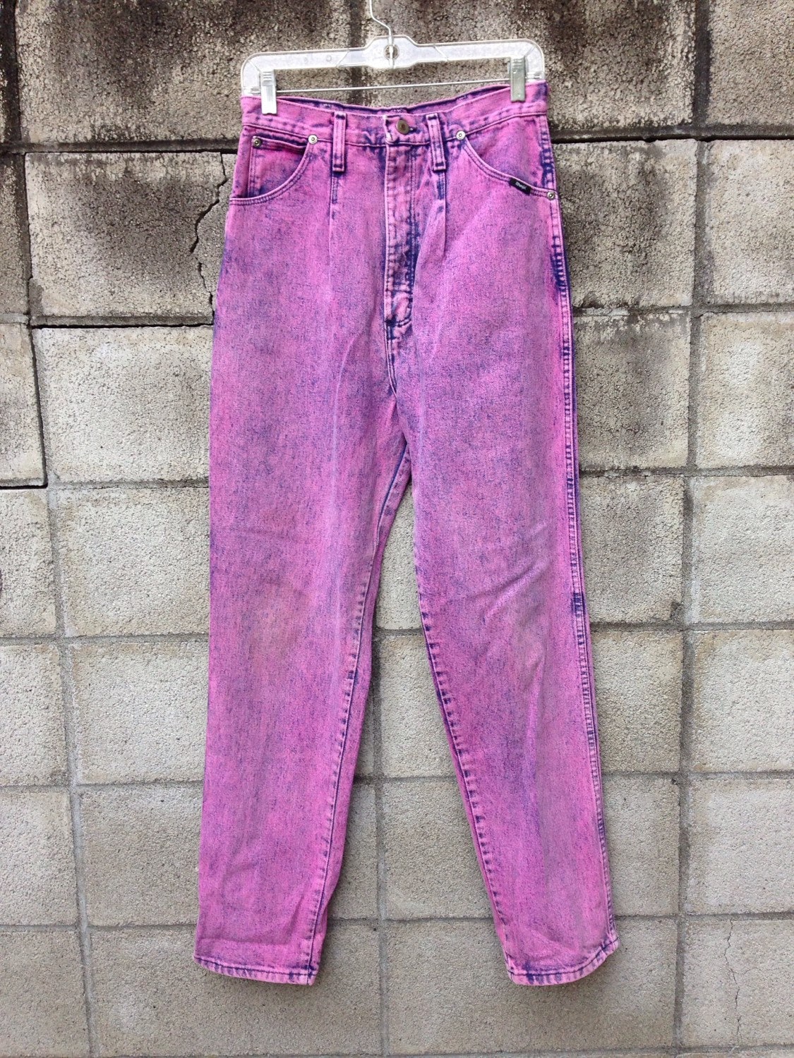 acid wash pink jeans