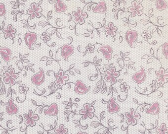 8 Vintage Precut Feed Sack Fabric Pieces ~ 7 1/2 Inches Squares Printed Cotton Feed Sack Material - Vintage # B 32