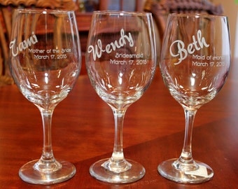 7 Engraved Wine Glasses, Bridesmaid, Maid of Honor Wine glasses, Personalized Wine Glasses, Bridal Party Wine Glasses, Wedding Wine Glasses