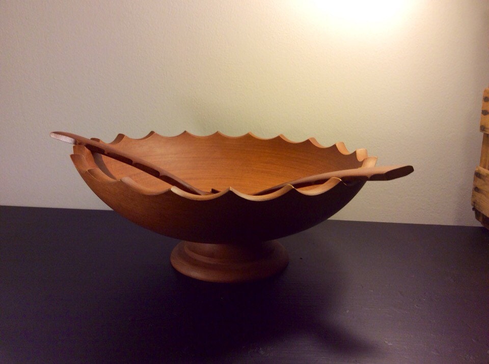 Large Walnut Wooden Salad Bowl And Salad Tongs Inverted Scallop Brim