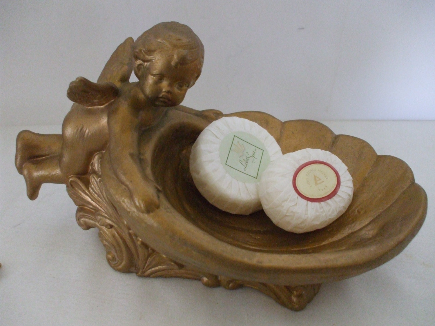 Antique Gold Cherub Sea Shell Soap Dish Hollywood Regency