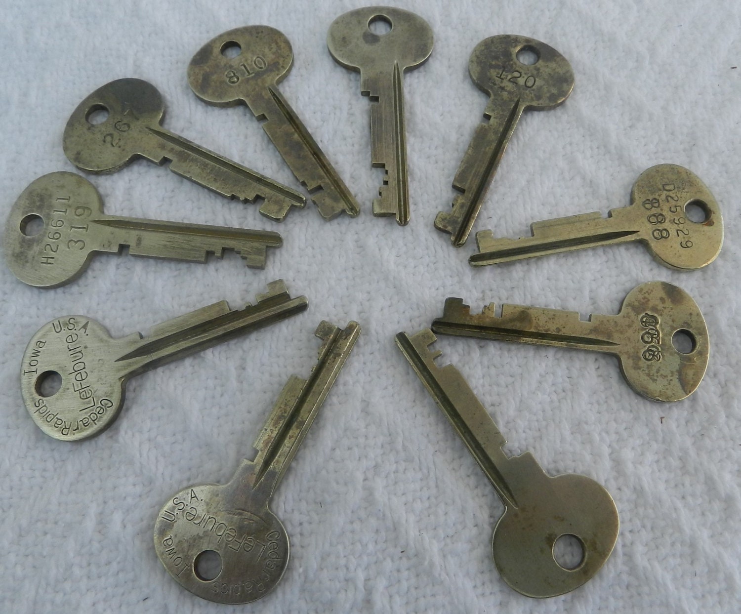 10 Vintage Safe Deposit Box Keys Solid Brass Free By Butcherooney 