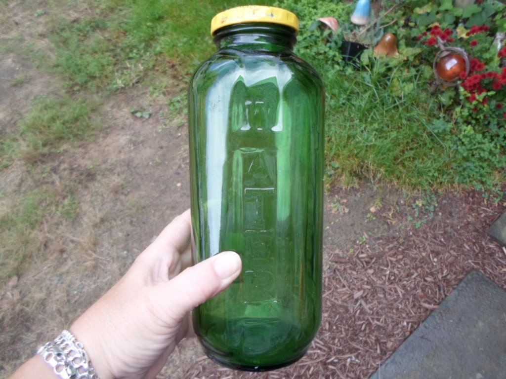 Vintage 1950s to 1960s Green Glass Water/Juice Bottle With