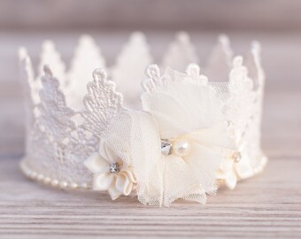 Lace Crown in Ivory - Mini Crown - Baby Lace Crown - Shabby Chic - Alice in Wonderland