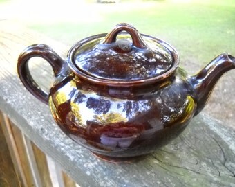 Teapot , Royal Canadian Art Pottery, Hamilton, Dripless Teapot