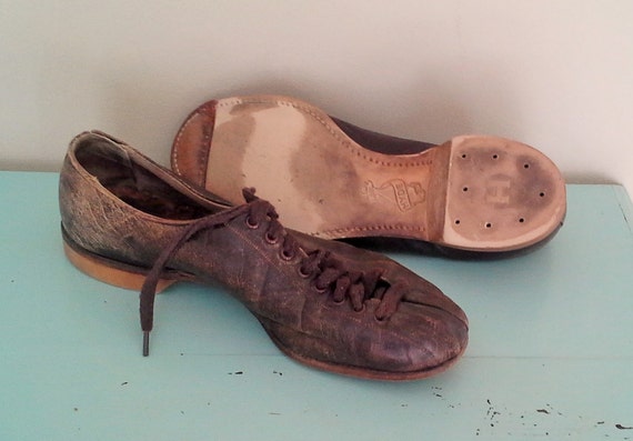 vintage hyde bowling shoes