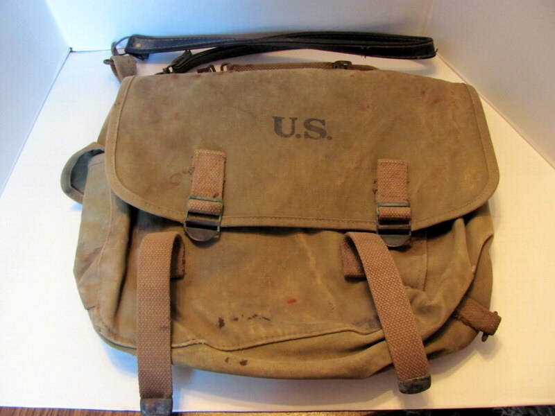 WW II US Army Musette Shoulder Bag