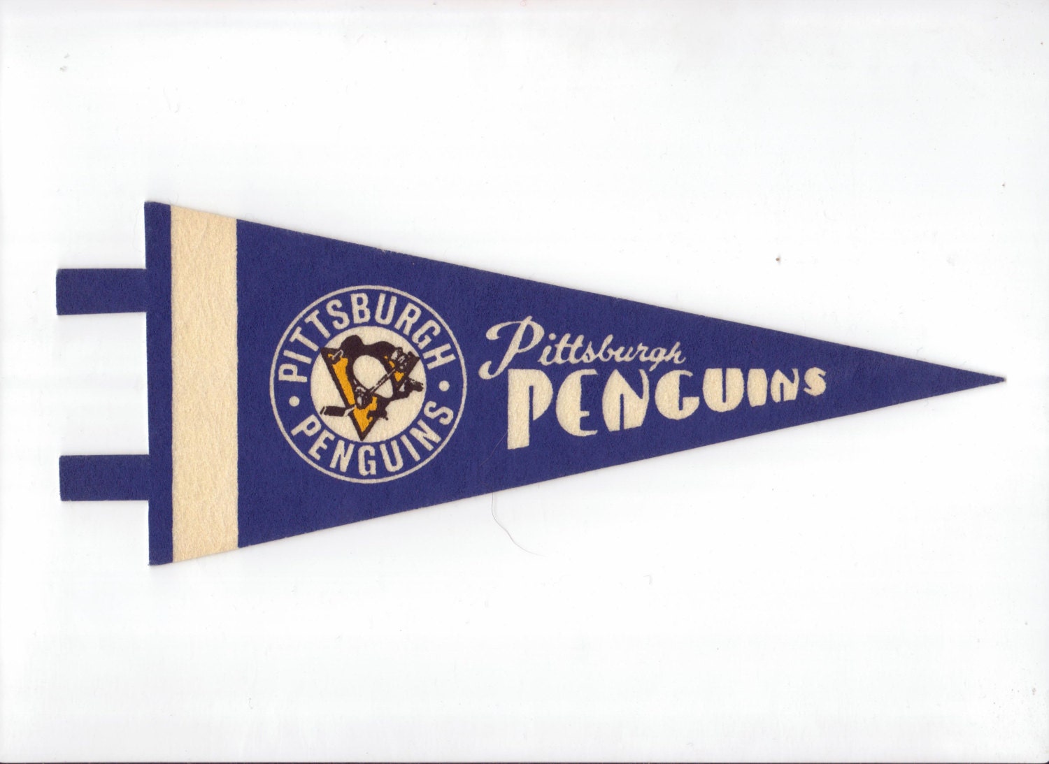 Vintage Hockey Pennant NHL Hockey Team Pittsburgh Penguins vtg