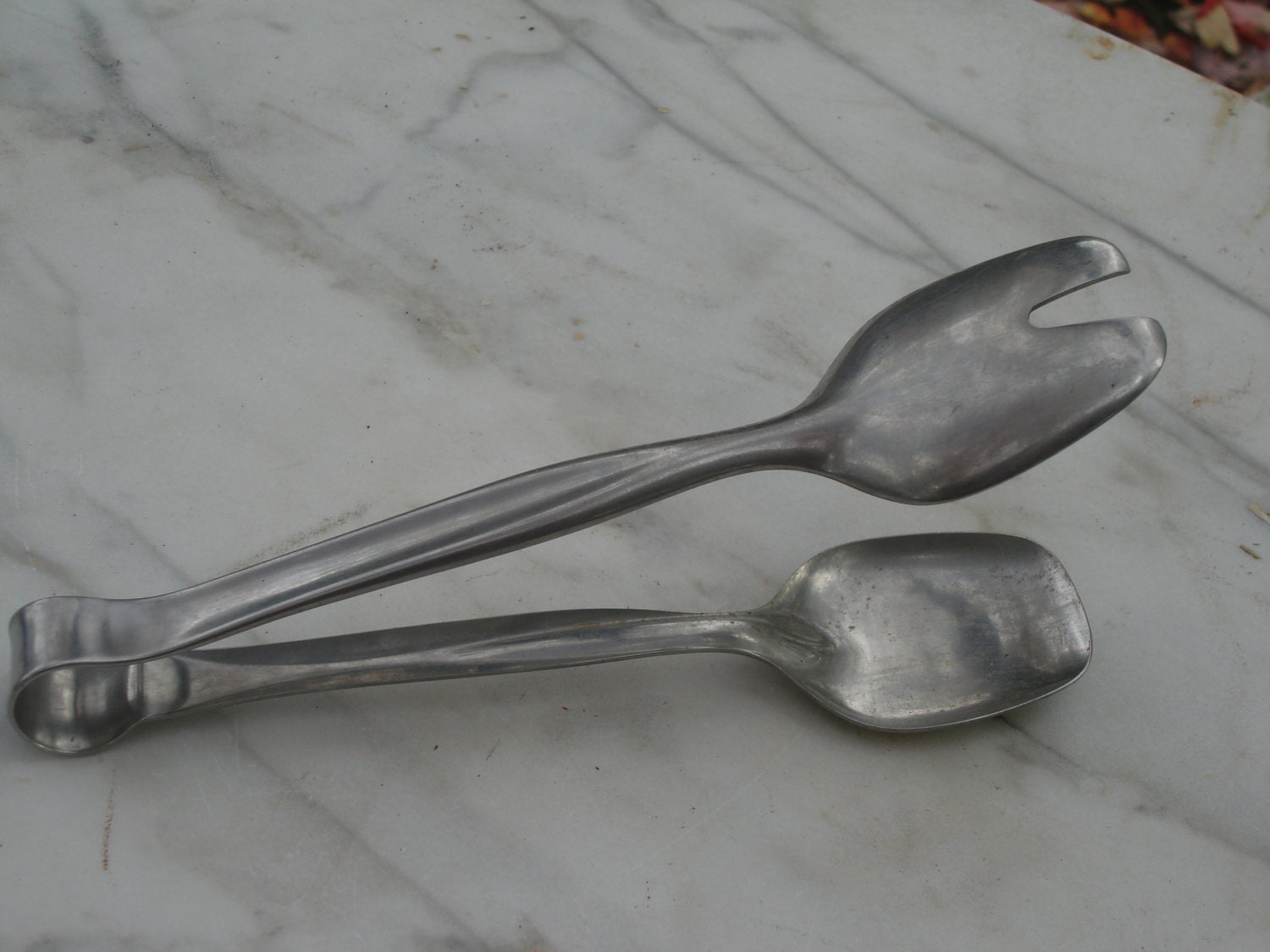 vintage german mid century salad tong food server tong Haute Juice