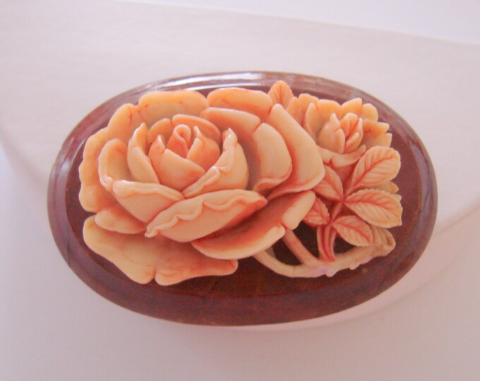 1940s Carved Celluloid Demi Parure Brooch Earrings / Cream / Coral / Floral / Vintage Jewelry / Jewellery