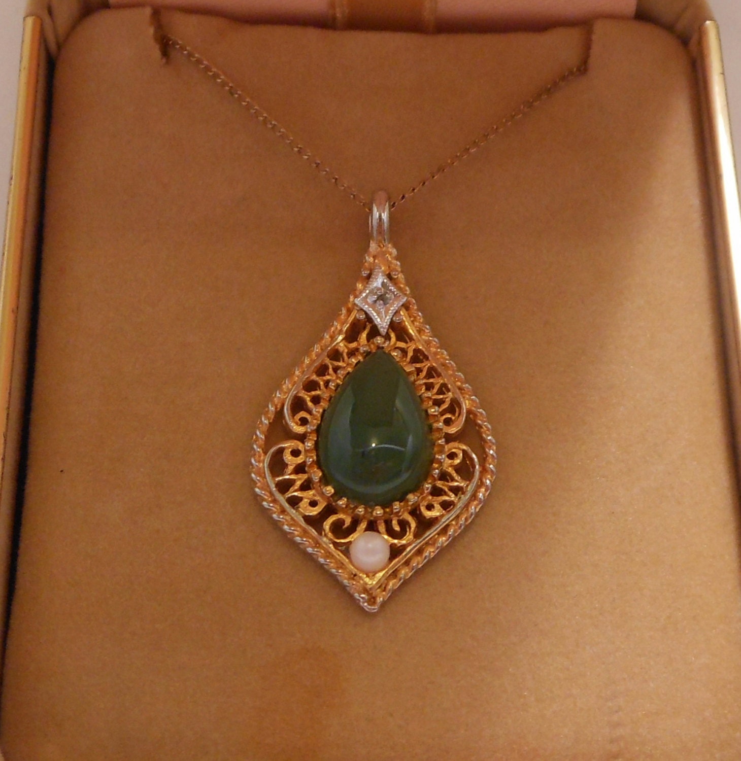 Vintage 14kt Gold Filled Jade Pendant Necklace In Original Box