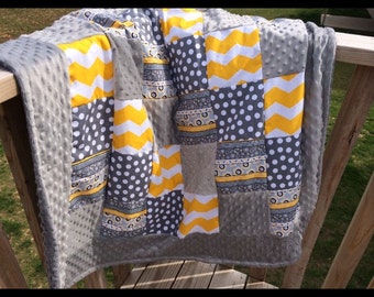 Adorable grey and yellow patchwork quilt 42x36"