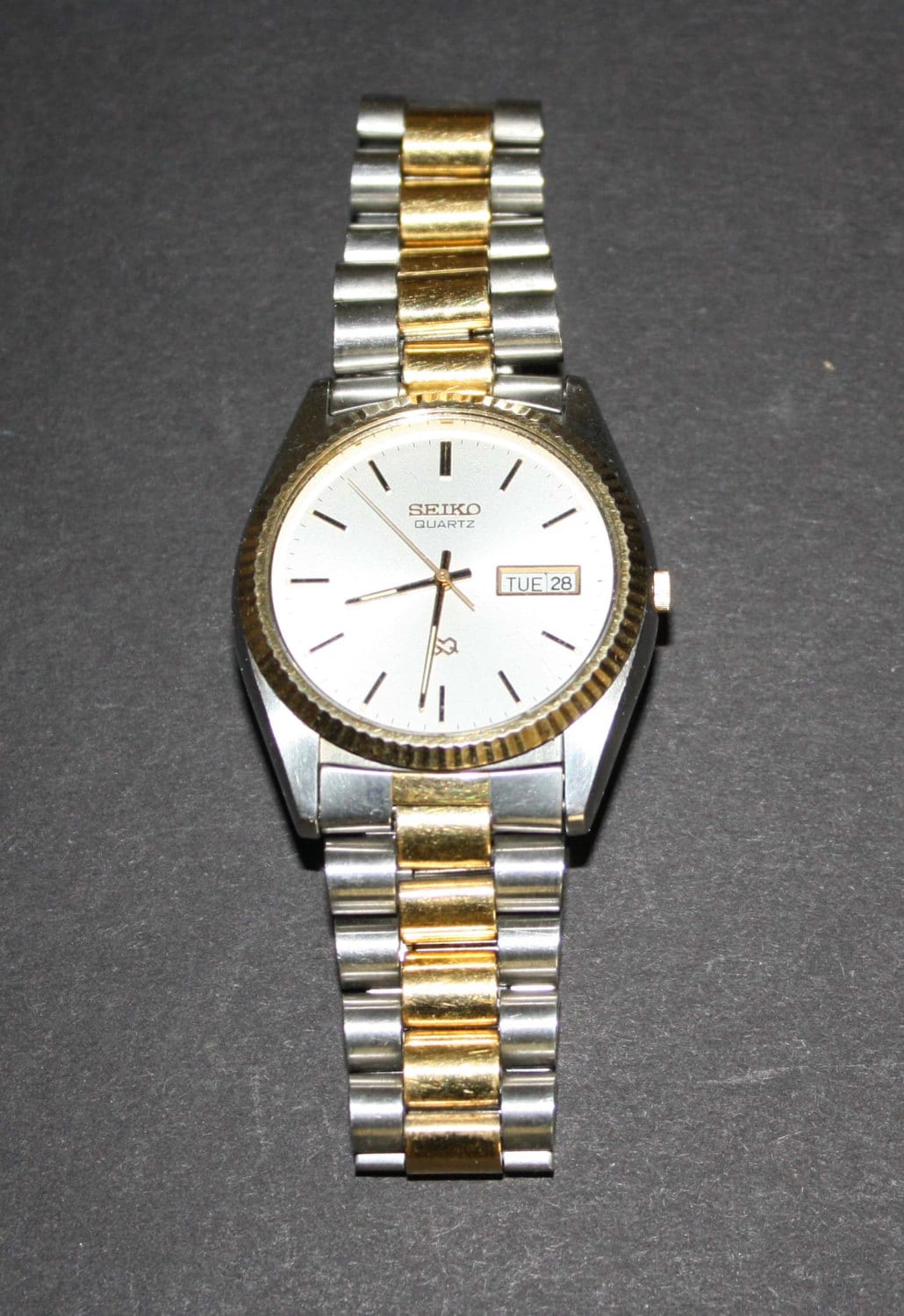 Vintage Seiko S2 Quartz Watch 5Y23-8A60 Day and Date Two tone