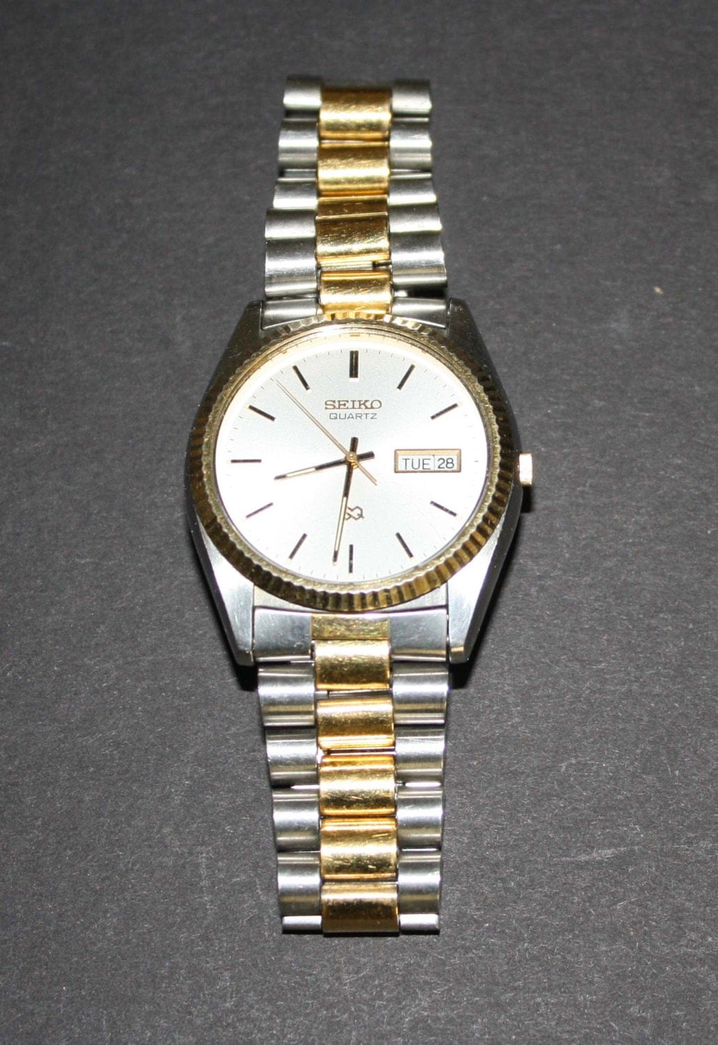 Vintage Seiko S2 Quartz Watch 5Y23-8A60 Day and Date Two tone