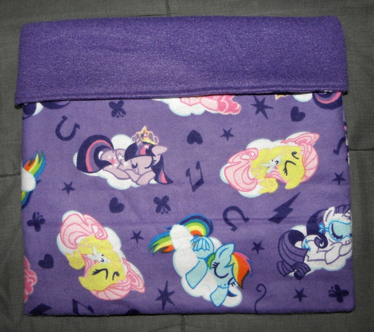 hasbro my little pony sleeping bag with bonus cuddle pillow