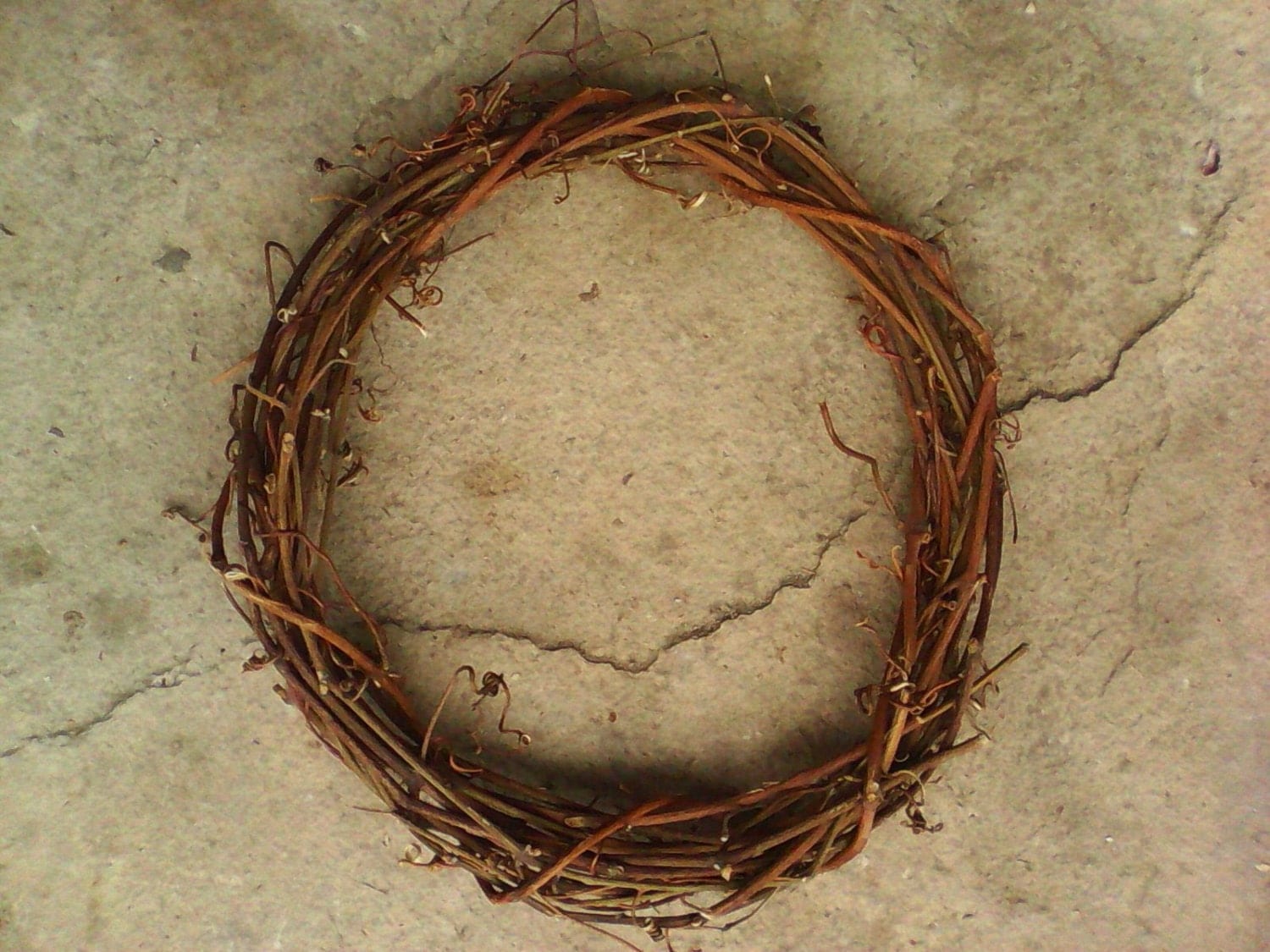 14" Handmade Natural GRAPEVINE WREATH emty plain for decoration - Direct Offer by the craftsman