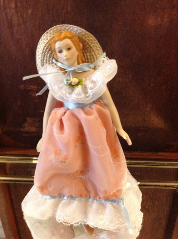 Avon Collectible Porcelain Doll 'Fashion of American