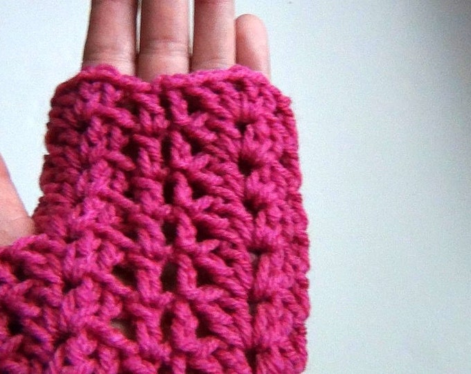 Fingerless Gloves Light Raspberry Wrist Warmers - Crocheted Lace Fingerless Gloves Medium Pink Purple Handwear