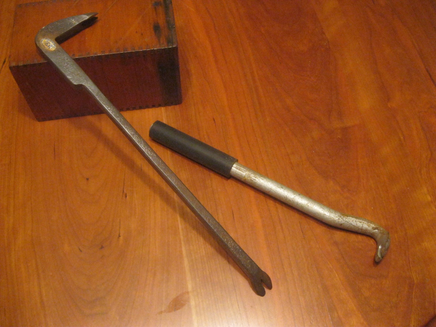 Two Nail Pullers / Vintage Crow Bars / Cats Paws by CircaTools