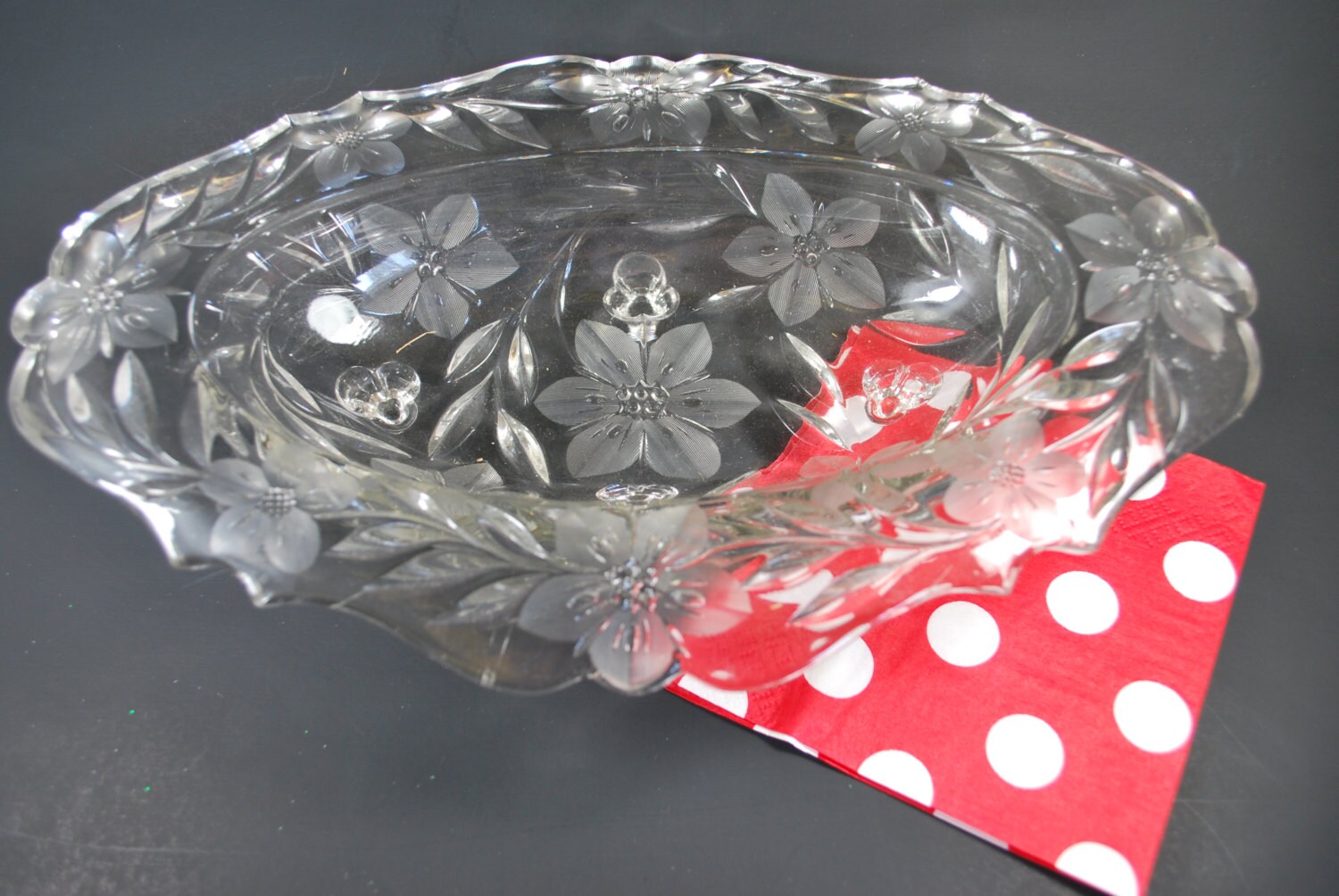 Vintage Ovale Footed Glass Bowl with Etched Flowers Haute Juice