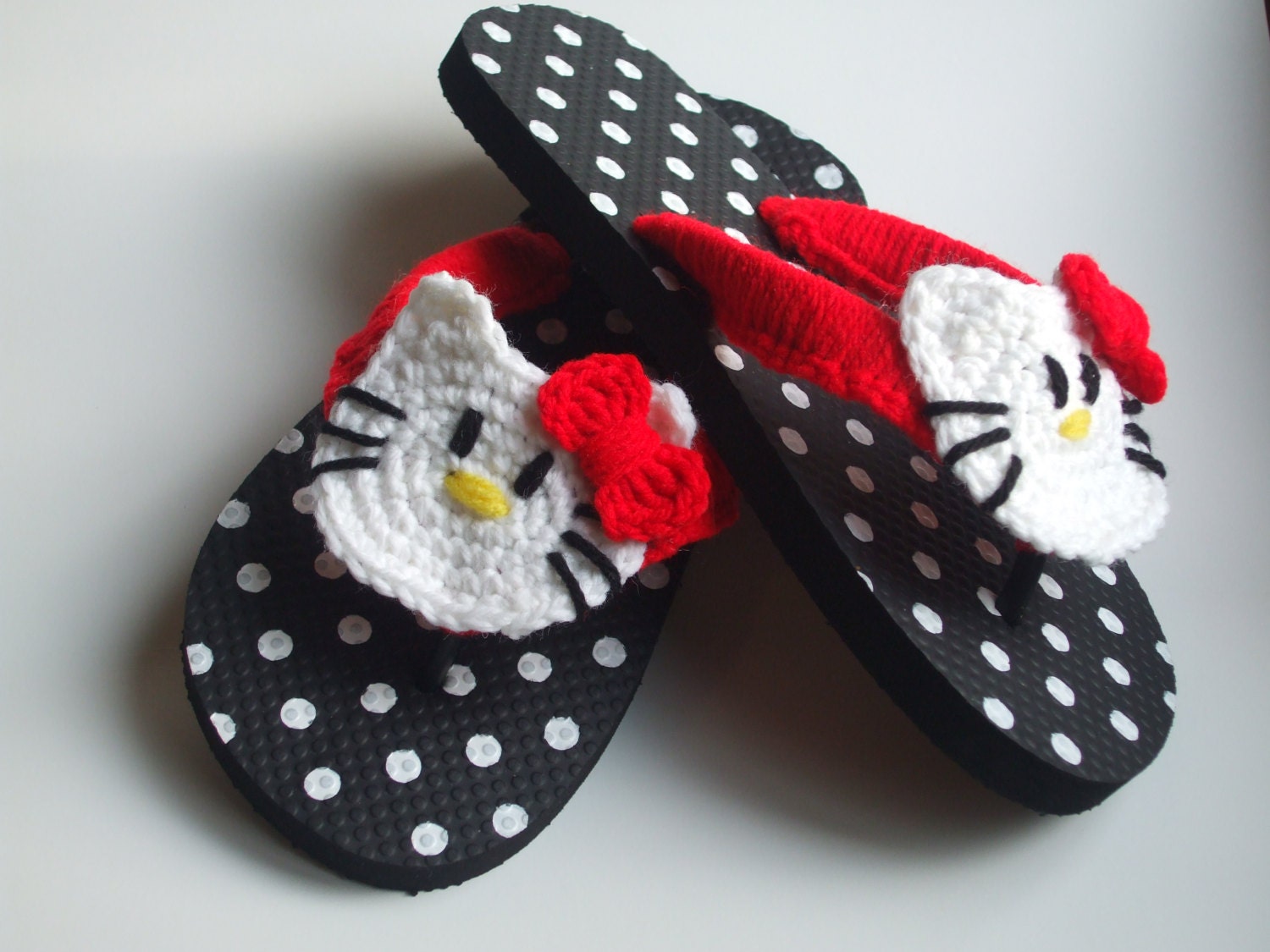kitty flip flops