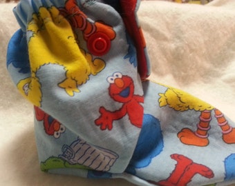 4 inch Sesame Street Cotton Baby Booties that Snap