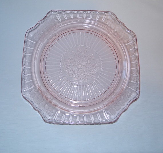 Mayfair Pink Depression Glass Plate Open Rose Pattern made by