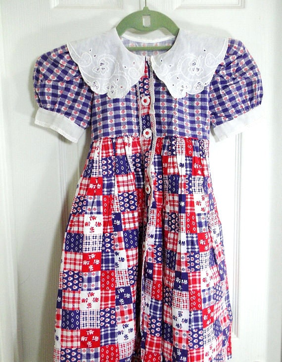 Vintage Little Girls PATCHWORK Dress Vintage / 60s 70s Red